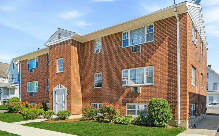 Pictures of Multifamily property located at 6 Elm Street, Norwalk, CT 06850 for sales - image #1