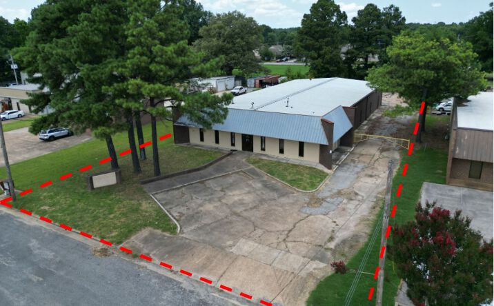 Pictures of Industrial property located at 6746 WHITTEN PL, MEMPHIS, TN 38133-6012 for sales - image #1