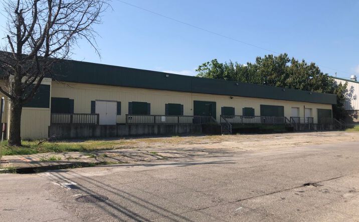 Pictures of Industrial property located at 800 Cawthon St, Louisville, KY 40203 for comps - image #1