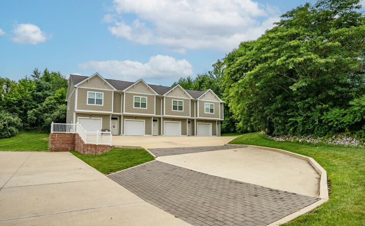 Pictures of Multifamily property located at 2035 Walden Pond Way, Cape Girardeau, MO 63701 for sales - image #1