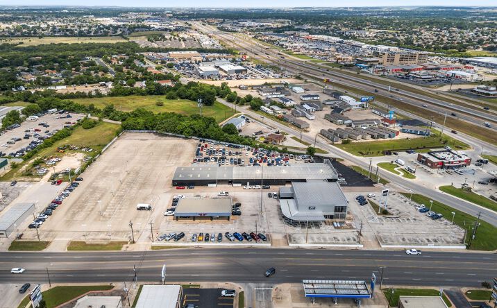 Pictures of Industrial property located at 4301 East Stan Schlueter Loop, Killeen, TX 76542 for sales - image #1