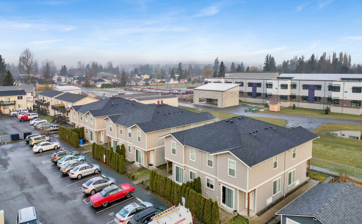 Pictures of Multifamily property located at 404 FRONT ST, SUMAS, WA 98295 for sales - image #1