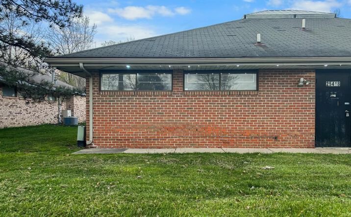 Pictures of Mixed Use, Office property located at 25418 Goddard Road, Taylor, MI 48180 for sales - image #1