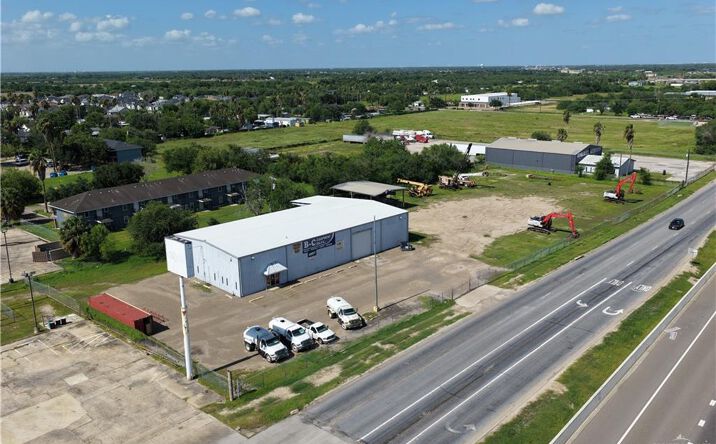 Pictures of Office property located at 201 E Expressway 83, La Feria, TX 78559 for sales - image #1