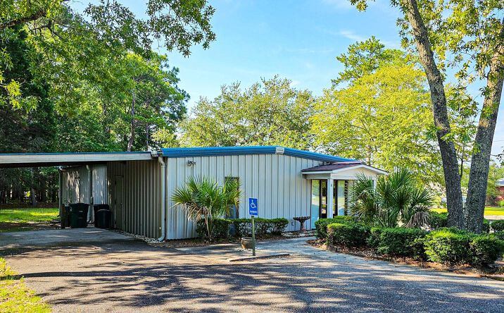Pictures of Office property located at 16 Northside Drive, Walterboro, SC 29488 for sales - image #1