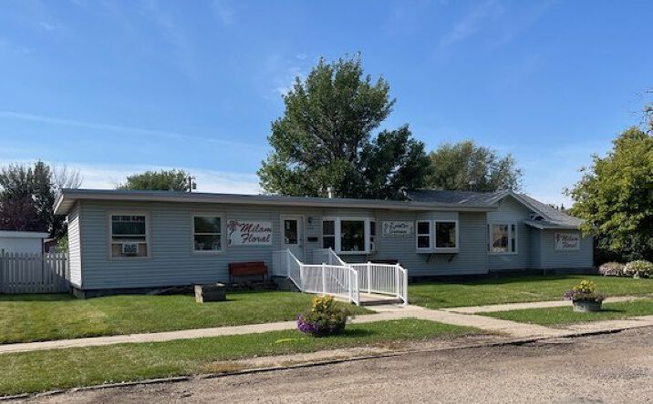 Pictures of Retail, Mixed Use, Business for Sale property located at 624 12th Str., Havre, MT 59501 for sales - image #1
