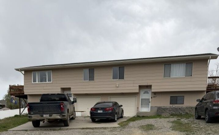 Pictures of Multifamily, Mixed Use, Business for Sale property located at 425 LAURIE LN, BILLINGS, MT 59105 for sales - image #1