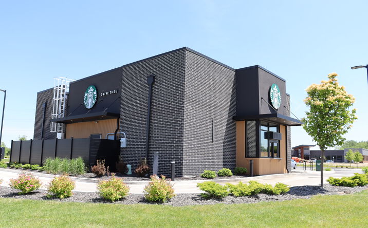 Pictures of Retail property located at 1966 Copper Mine Passage, Fort Wayne, IN 46845 for sales - image #1