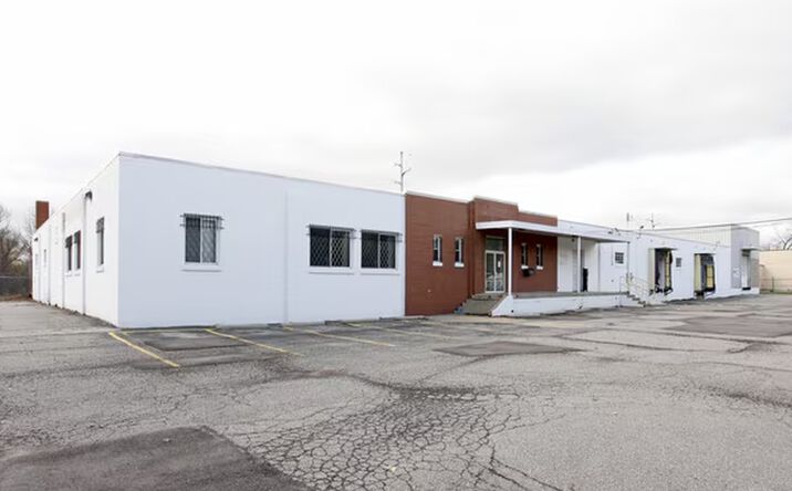 Pictures of Industrial property located at 2424 KANSAS AVE, FLINT, MI 48506 for sales - image #1