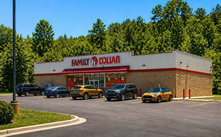 Pictures of Retail property located at 640 W Centre St, Shenandoah, PA 17976 for sales - image #1
