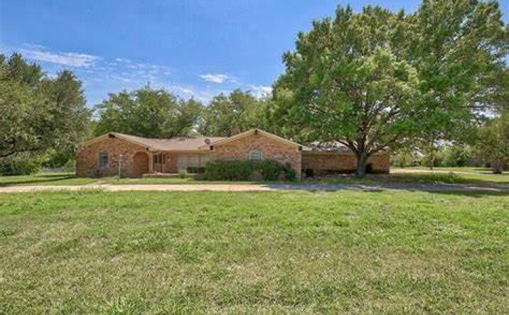 Pictures of Office, Mixed Use, Land property located at 3180 East Frontier Parkway, Prosper, TX 75078 for sales - image #1