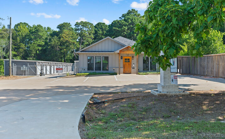Pictures of Special Purpose property located at 13280 County Road 472, Lindale, TX 75771 for sales - image #1