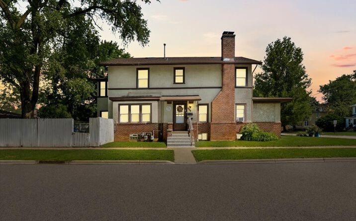 Pictures of Multifamily property located at 1102 North Avenue, Waukegan, IL 60085 for sales - image #1
