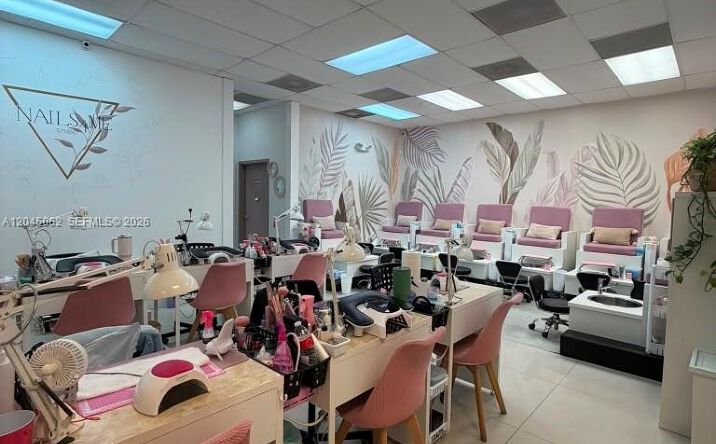 Pictures of Business for Sale, Retail property located at 10465 SW 40th St, Miami, FL 33165 for sales - image #1