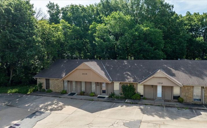 Pictures of Office property located at 2419 NOWATA PL, BARTLESVILLE, OK 74006-4708 for sales - image #1