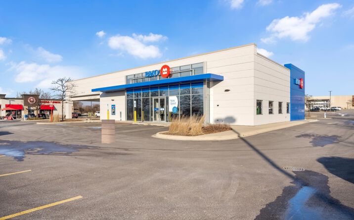 Pictures of Retail property located at 2400 N Richmond Rd, McHenry, IL 60051 for sales - image #1