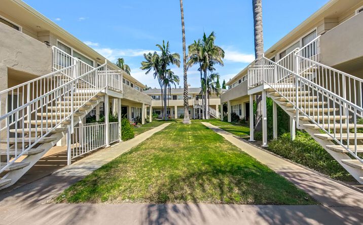 Pictures of Multifamily property located at 1518 Rosecrans Street, San Diego, CA 92106 for sales - image #1