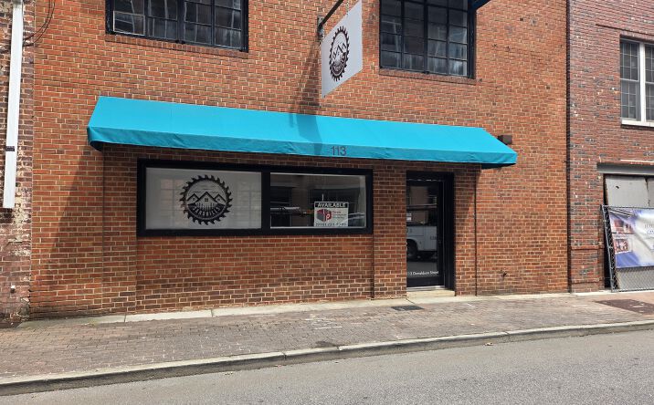 Pictures of Retail, Office, Mixed Use property located at 113 DONALDSON ST, FAYETTEVILLE, NC 28301-5521 for sales - image #1