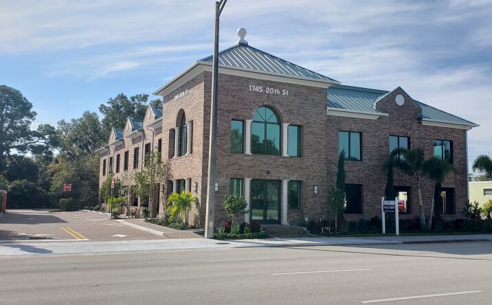 Pictures of Office property located at 1745 20th St, Vero Beach, FL 32960 for sales - image #1