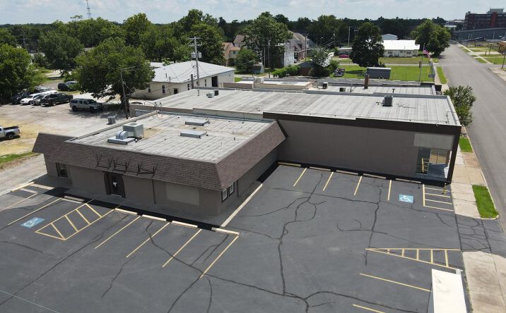 Pictures of Retail property located at 204 E SEVENTH ST, JOPLIN, MO 64801 for sales - image #1