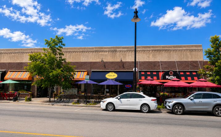 Pictures of Retail, Business for Sale property located at 728 Lake Street, Oak Park, IL 60301 for sales - image #1