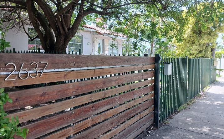 Pictures of Multifamily property located at 2635 SW 34th Ct, Miami, FL 33133 for sales - image #1