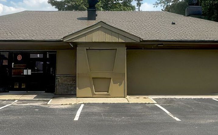 Pictures of Retail, Hospitality property located at 13659 Warwick Boulevard, Newport News, VA 23602 for sales - image #1