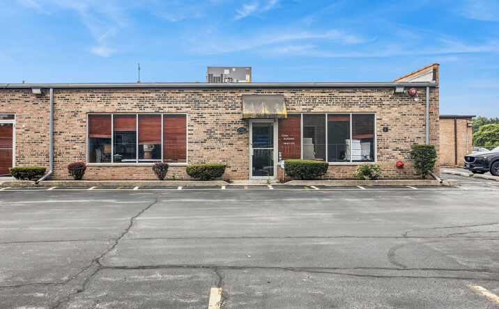 Pictures of Office property located at 17720 Oak Park Avenue, Tinley Park, IL 60477 for sales - image #1