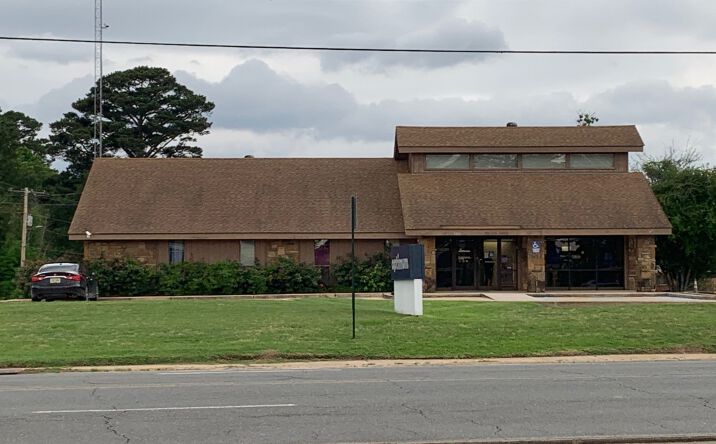 Pictures of Retail, Office, Special Purpose property located at 1001 COOKTOWN RD, RUSTON, LA 71270-3113 for sales - image #1