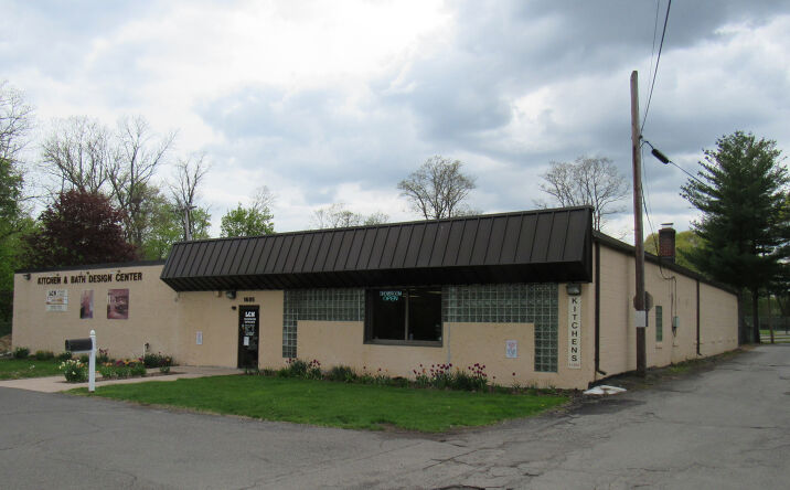 Pictures of Industrial property located at 1695 POQUONOCK AVE, WINDSOR, CT 06095 for sales - image #1