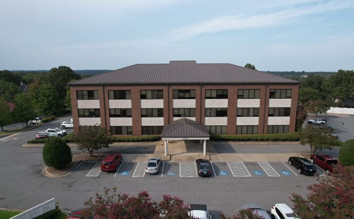 Pictures of Office property located at 2501 Crestwood Road, North Little Rock, AR 72116 for sales - image #1
