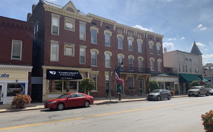 Pictures of Mixed Use property located at 108 N Main St, Versailles, KY 40383 for comps - image #1