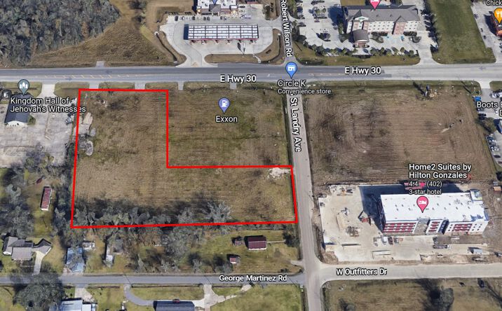 Pictures of Land property located at Hwy 30 at St. Landry, Gonzales, LA 70737 for sales - image #1