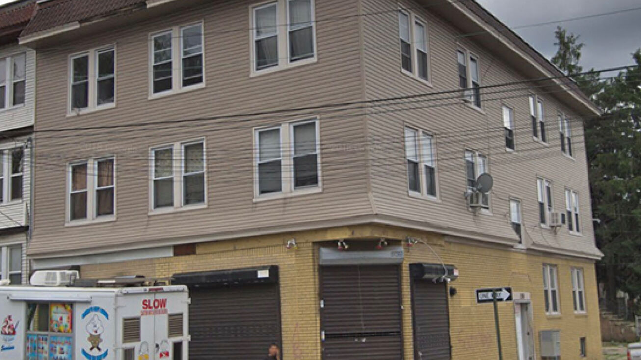 158 Maple Avenue, Irvington, NJ 07111