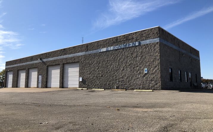 Pictures of Industrial, Retail property located at 5113 Raleigh Lagrange Rd, Memphis, TN 38134 for comps - image #1