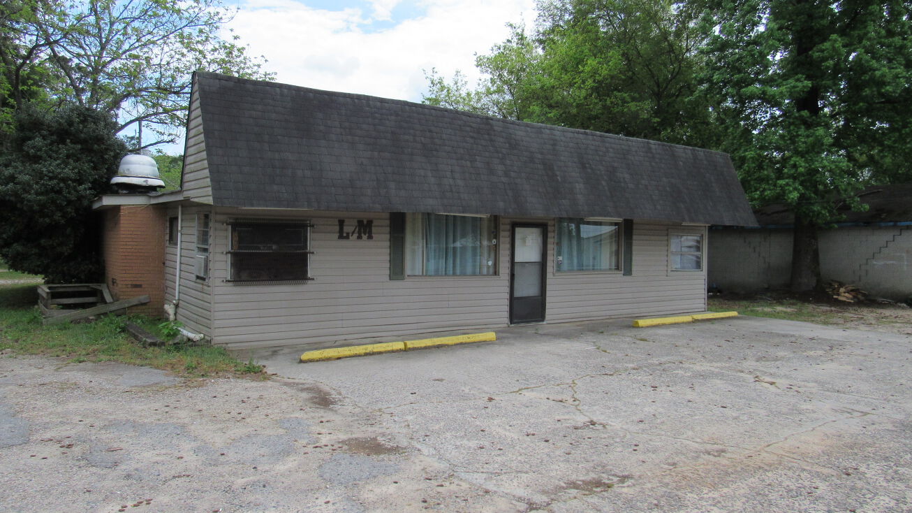 2171 Augusta Rd, Gloverville, SC 29828