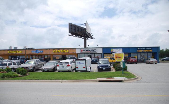 Pictures of Retail property located at 165 Southtown Blvd, Hollister, MO 65672 for sales - image #1