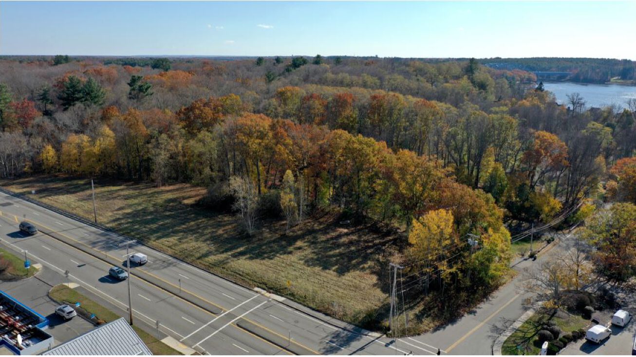 8385 Macy St, Amesbury, MA 01913