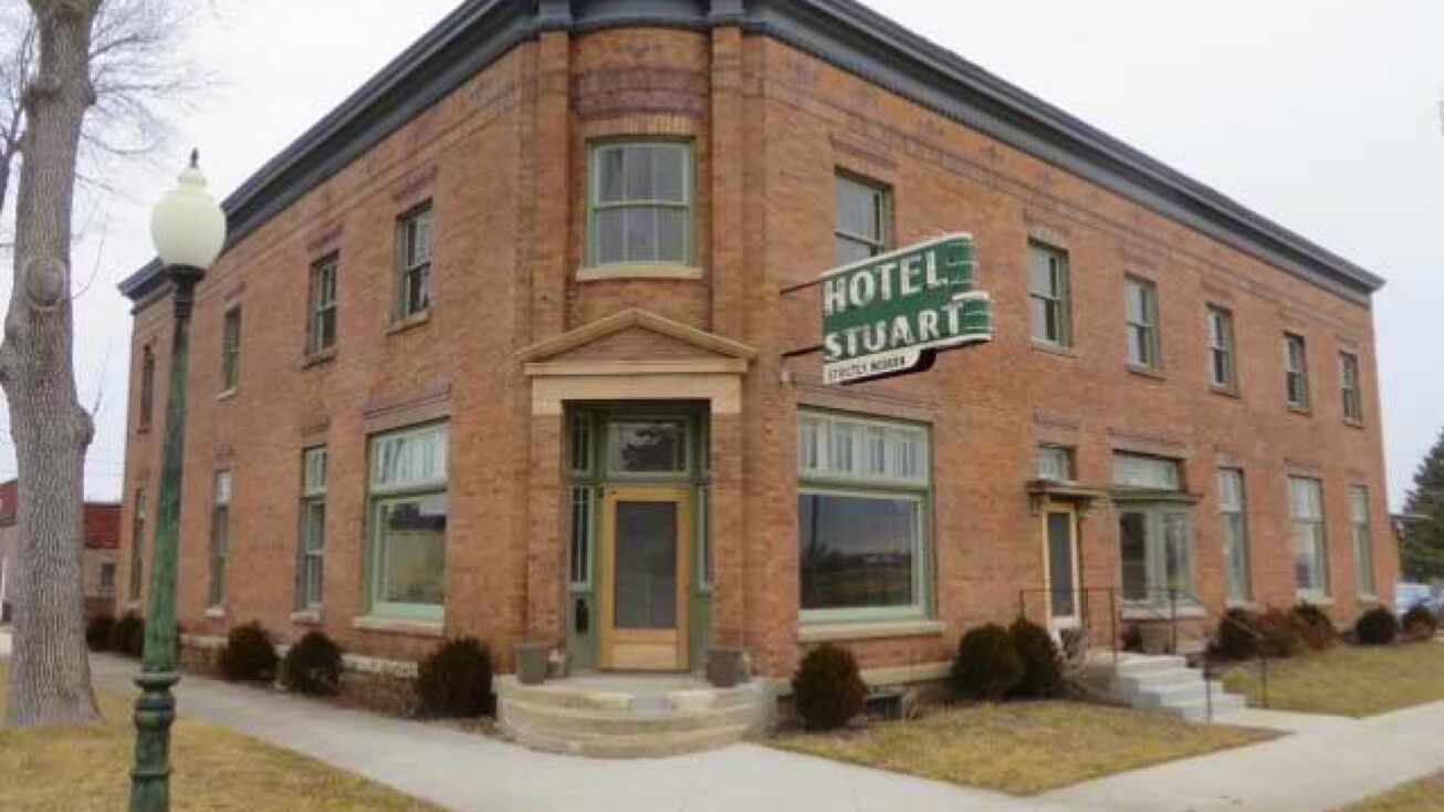 203 Front St, Stuart, IA 50250
