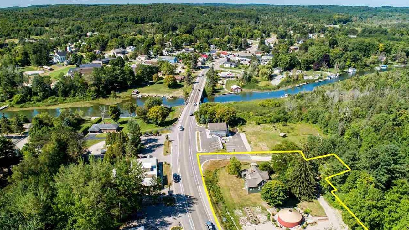 109 E Philip Street, Lake Leelanau, MI 49653 Special Purpose Property