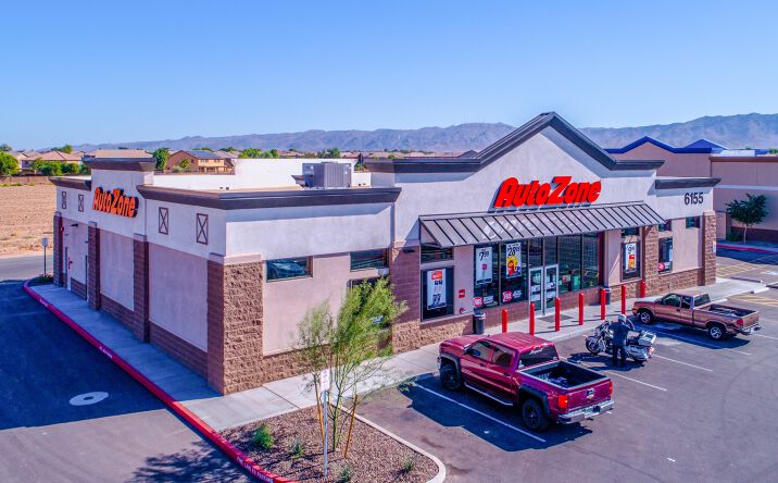 Pictures of Retail property located at 6155 S 35th Ave, Phoenix, AZ 85041 for comps - image #1