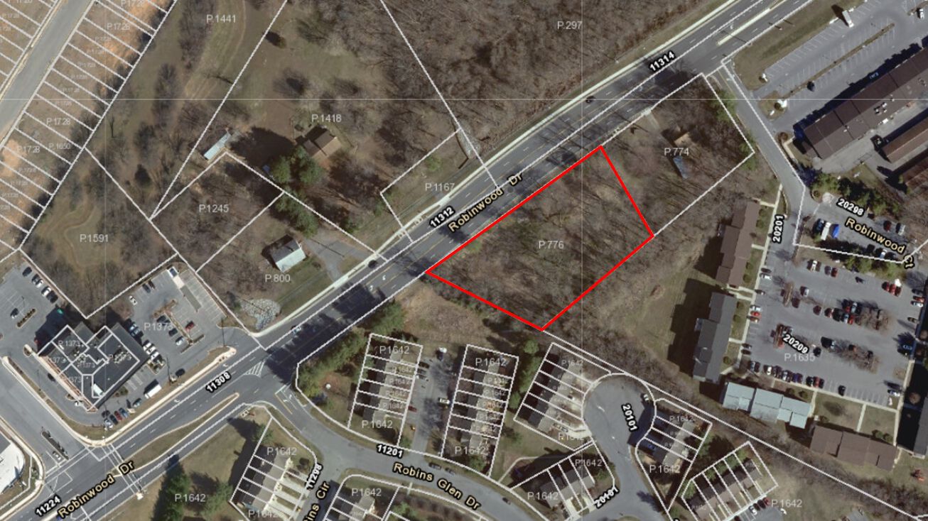 11325 Robinwood Dr, Hagerstown, MD 21742