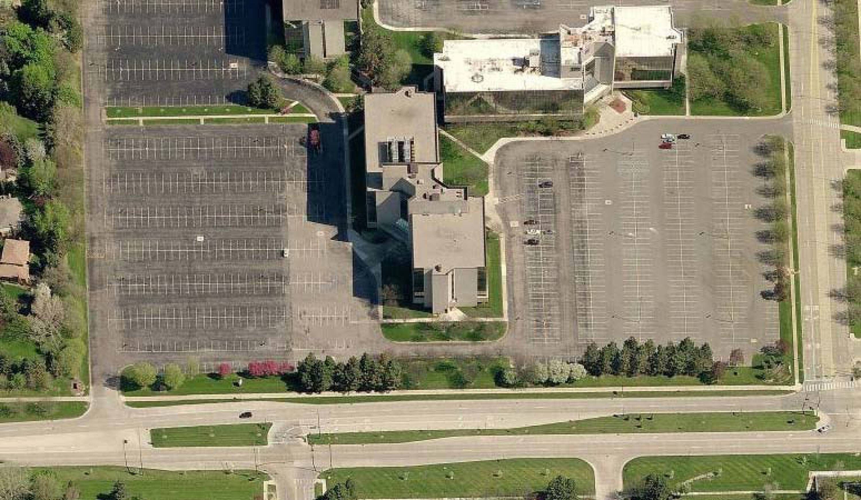 3250 W Big Beaver Rd, Troy, MI 48084