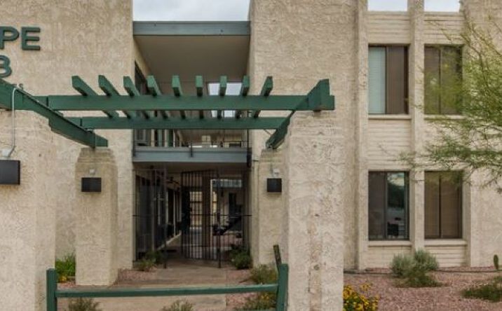 Pictures of Office property located at 610 W Broadway Rd, Tempe, AZ 85282 for comps - image #1