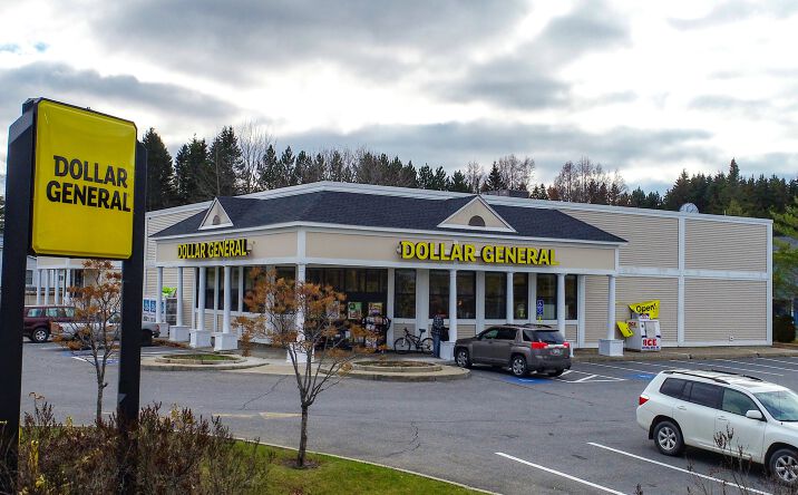 Pictures of Retail property located at 21 Main St, Van Buren, ME 04785 for comps - image #1