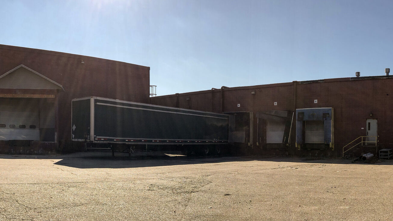 42 Hayward St, Franklin, MA 02038