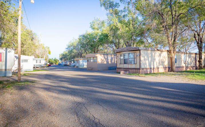 Pictures of Mobile Home Park property located at 1200 E Country Club Rd, Roswell, NM 88201 for comps - image #1