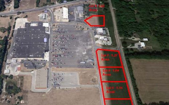 Pictures of Land property located at 22 West Newell Road, Danville, IL 61834 for sales - image #1