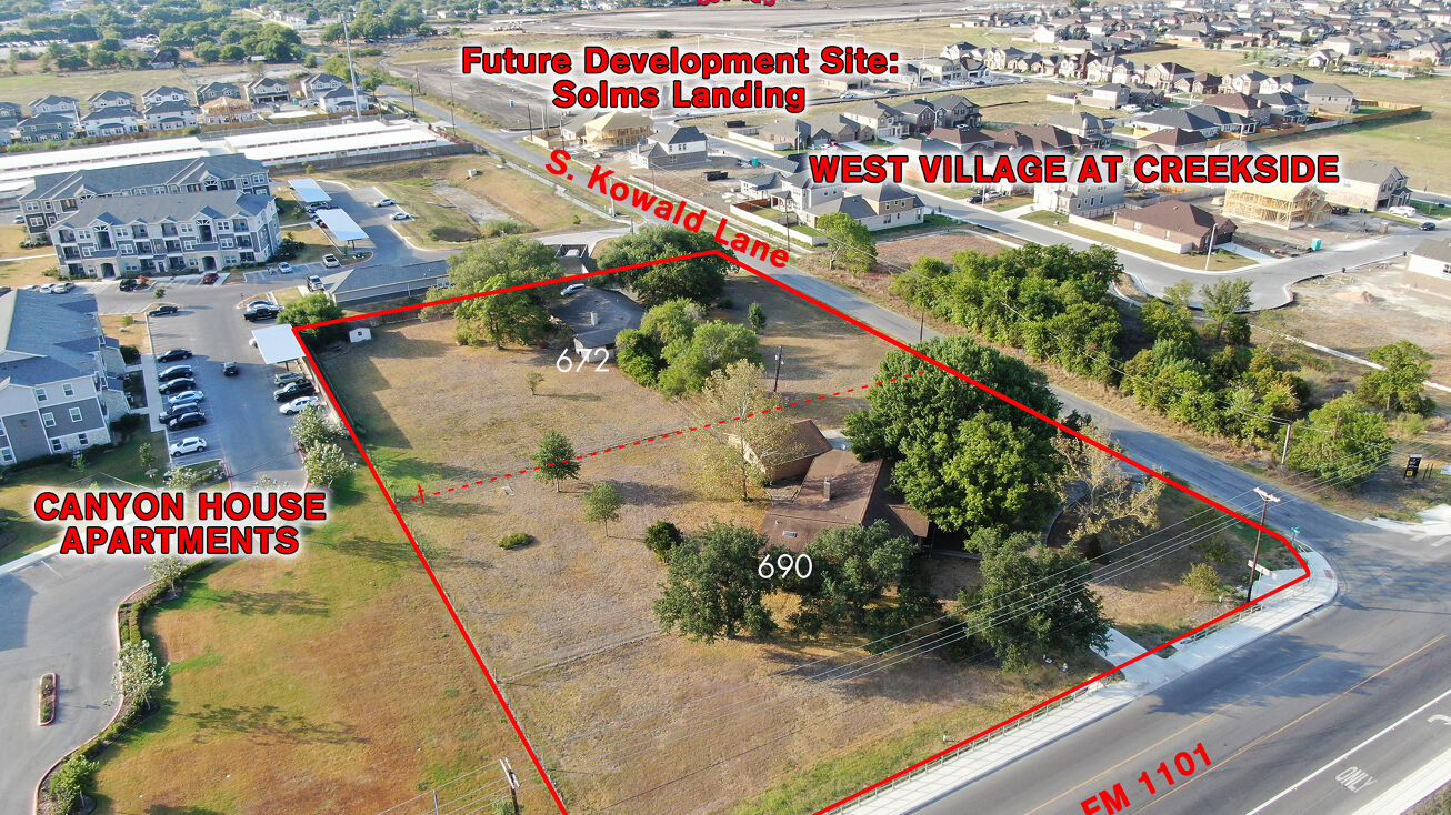 672 & 690 S. Kowald Lane, New Braunfels, TX 78130 Retail Property for