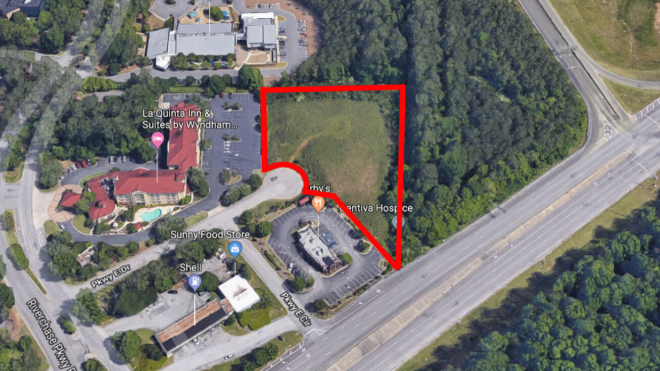 115 Parkway East Drive, Hoover, AL 35244